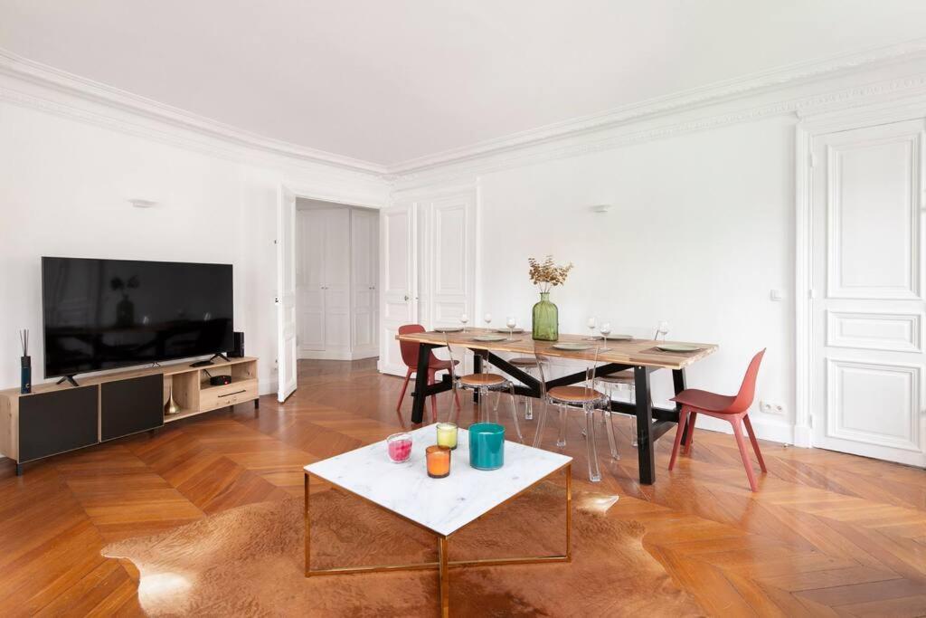 Sweet Luxury Home Arc The Triomphe Near Champs Elysees And Palais Des Congres 8 Ppl باريس المظهر الخارجي الصورة